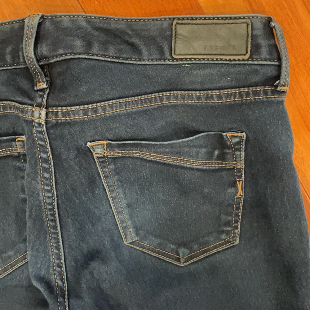 Express Jeans - Picture 3 of 5
